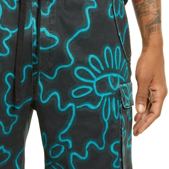 Cristina Martinez Gender Inclusive Print Cargo Shorts I - Picture 5 of 13